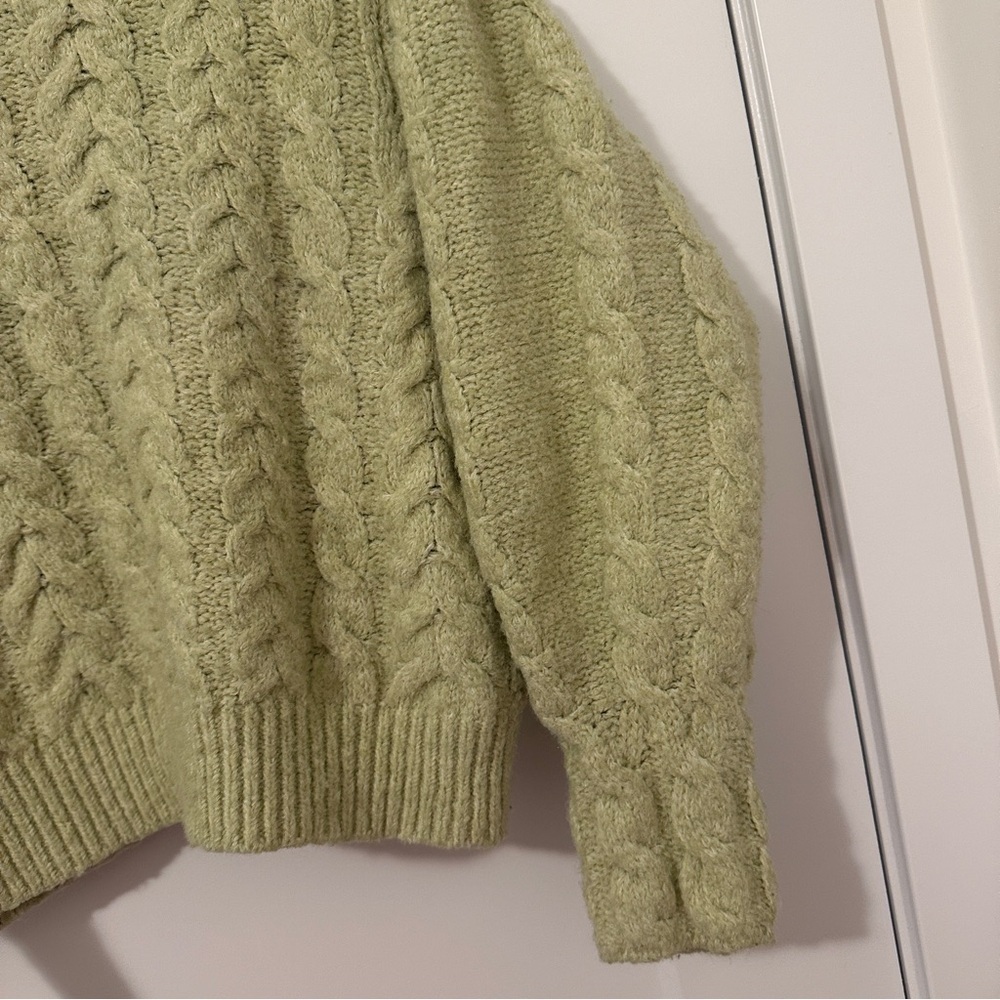 Mango Cable Knit Light Green Sweater Size Extra Small XS Women’s - Picture 3 of 8